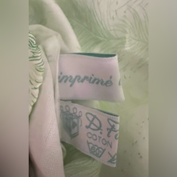 New D. Porthault Paris printed neck roll pillowcase w/ green leaves on white - Picture 4 of 5